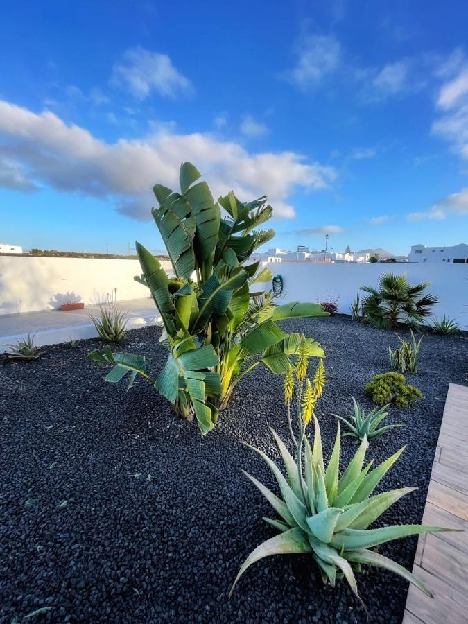 Azur Arts Lanzarote Lofts Apartment Tinajo Exterior photo