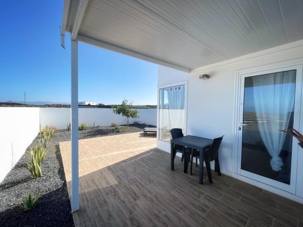 Azur Arts Lanzarote Lofts Apartment Tinajo Room photo